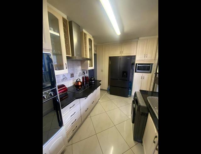 3 BEDROOM HOUSE FOR SALE IN GELUKSDAL